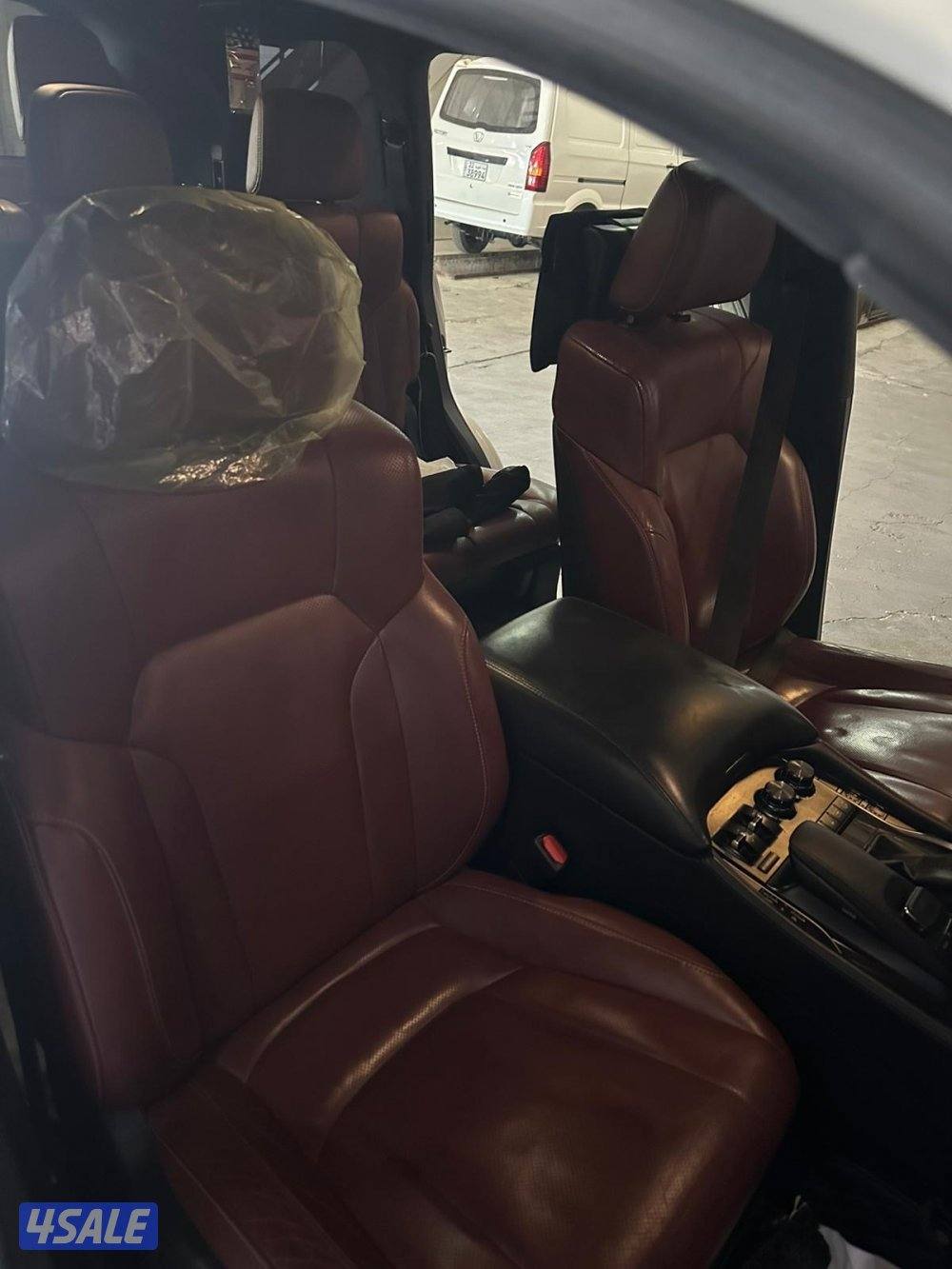 للبيع جيب لكزس 20176