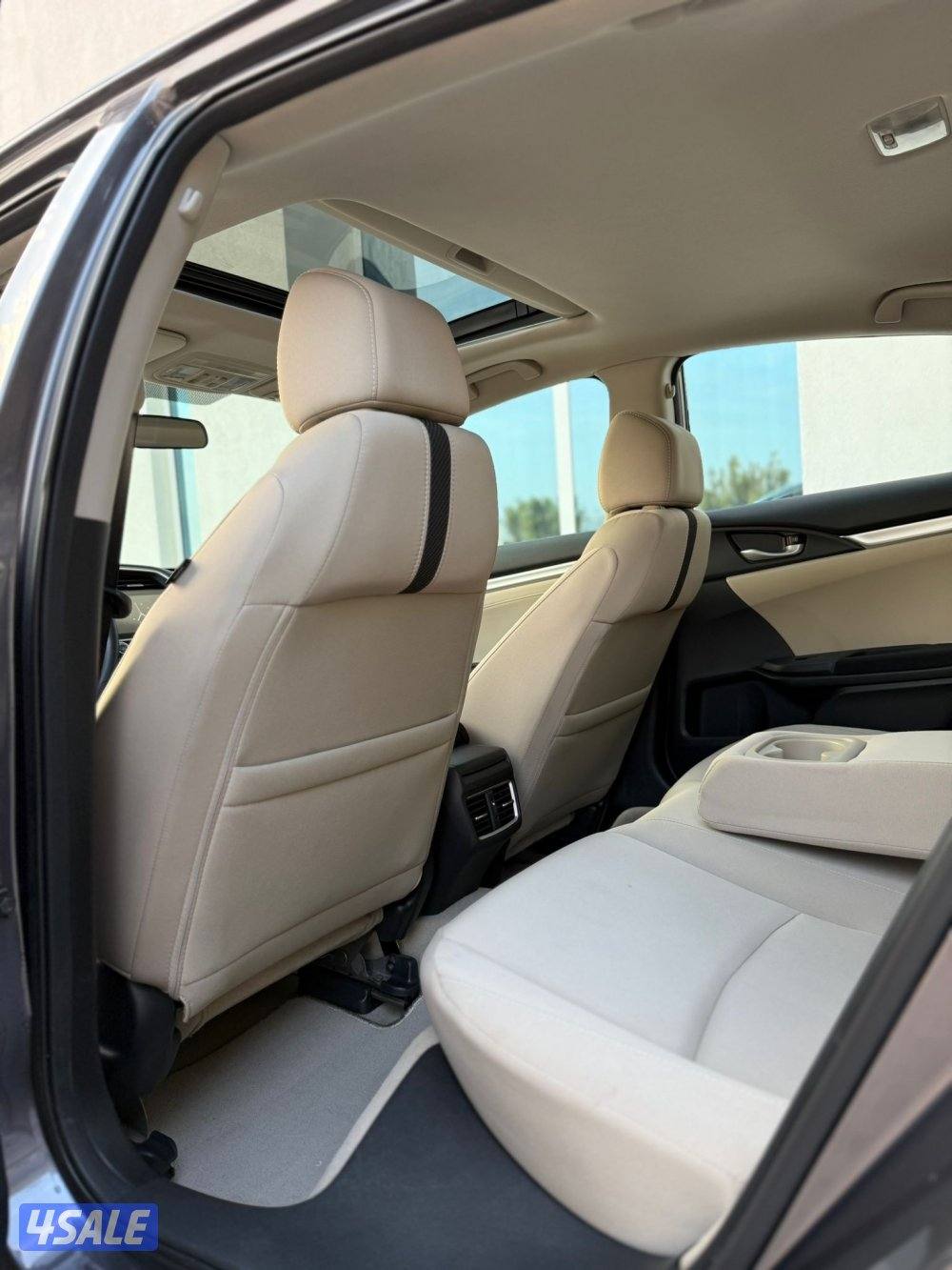 للبيع هوندا سيفك وارد الوكاله سيفك موديل ٢٠١٧ بحاله ممتازه ماشي 36 الف1