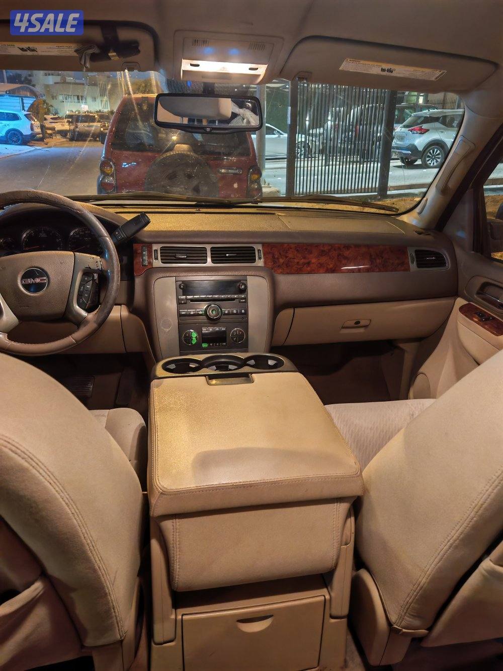 يوكن موديل 2010 ماشي 300 الف1