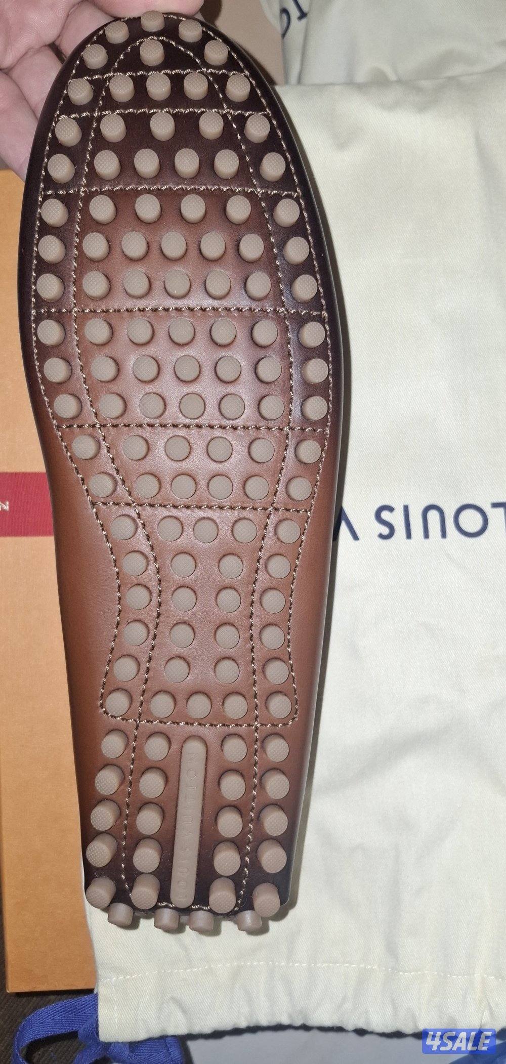 NEW Louis Vuitton shoes  size 9.5 حذاء لوي فتون جديد غير مستعمل نهائي3