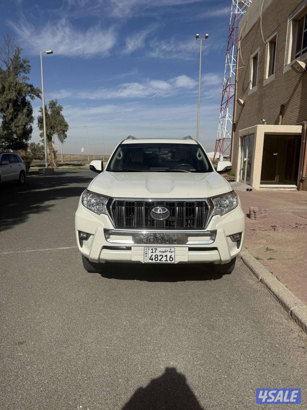 للبيع برادو صبغ الوكالة كامل المواصفات بحالة ممتازة ماشي 1651