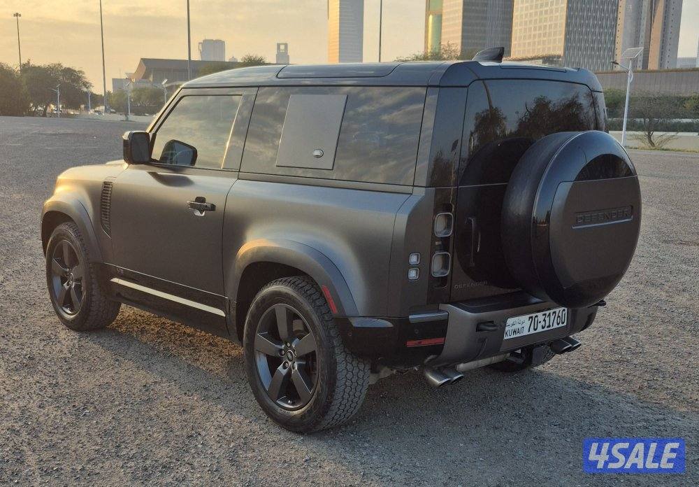 دفندر 90 موديل 2023
carpathian editon V8
وارد امريكا ، سيرفس منتظم2