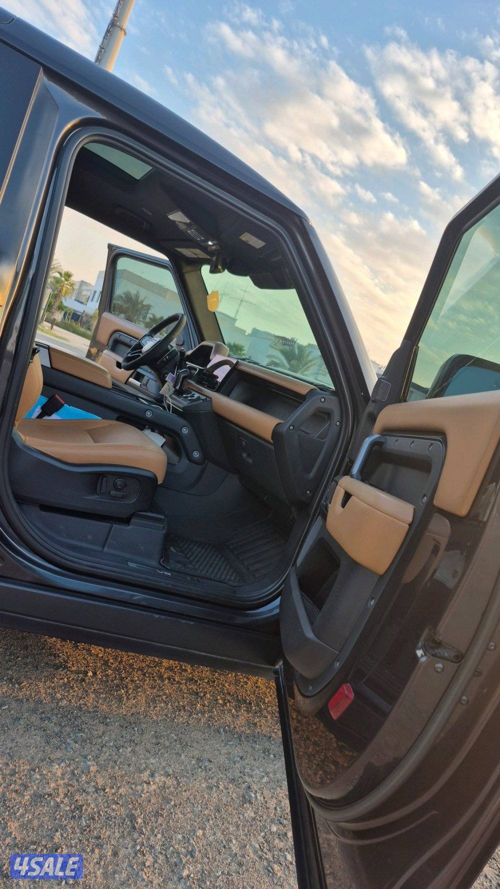 دفندر 90 موديل 2023
carpathian editon V8
وارد امريكا ، سيرفس منتظم8