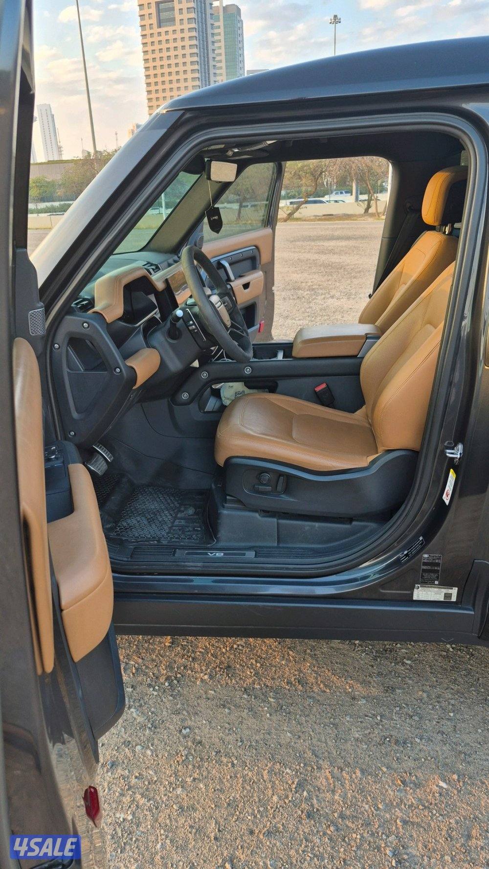 دفندر 90 موديل 2023
carpathian editon V8
وارد امريكا ، سيرفس منتظم10