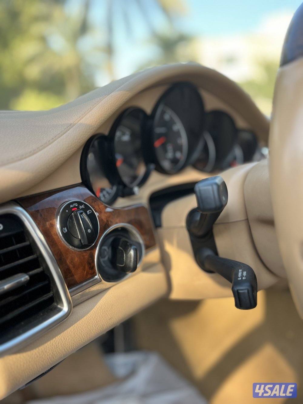 للبيع بورش باناميرا موديل 20129