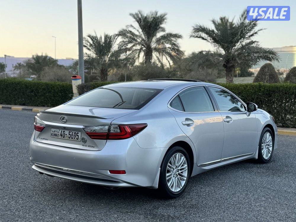 لكزس ES250 موديل 20163
