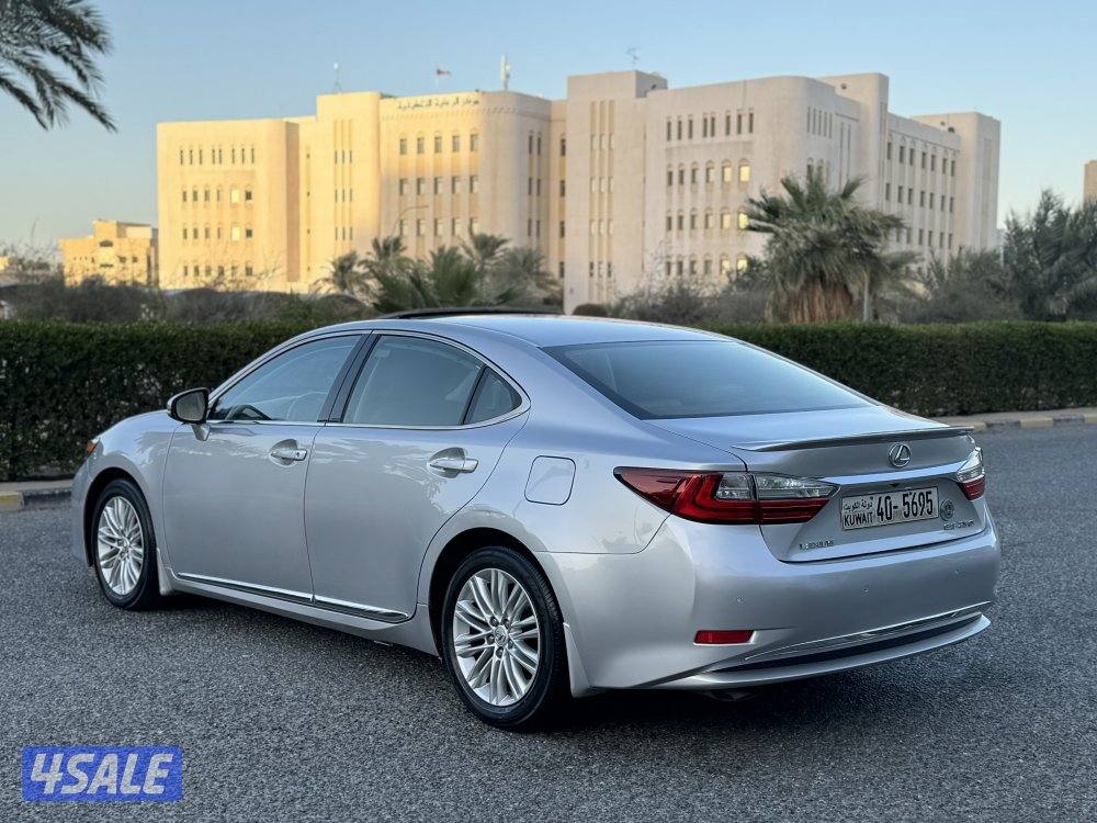 لكزس ES250 موديل 20165