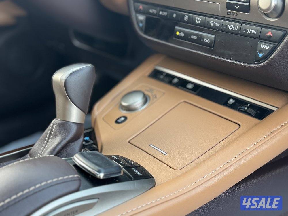 لكزس ES250 موديل 201612