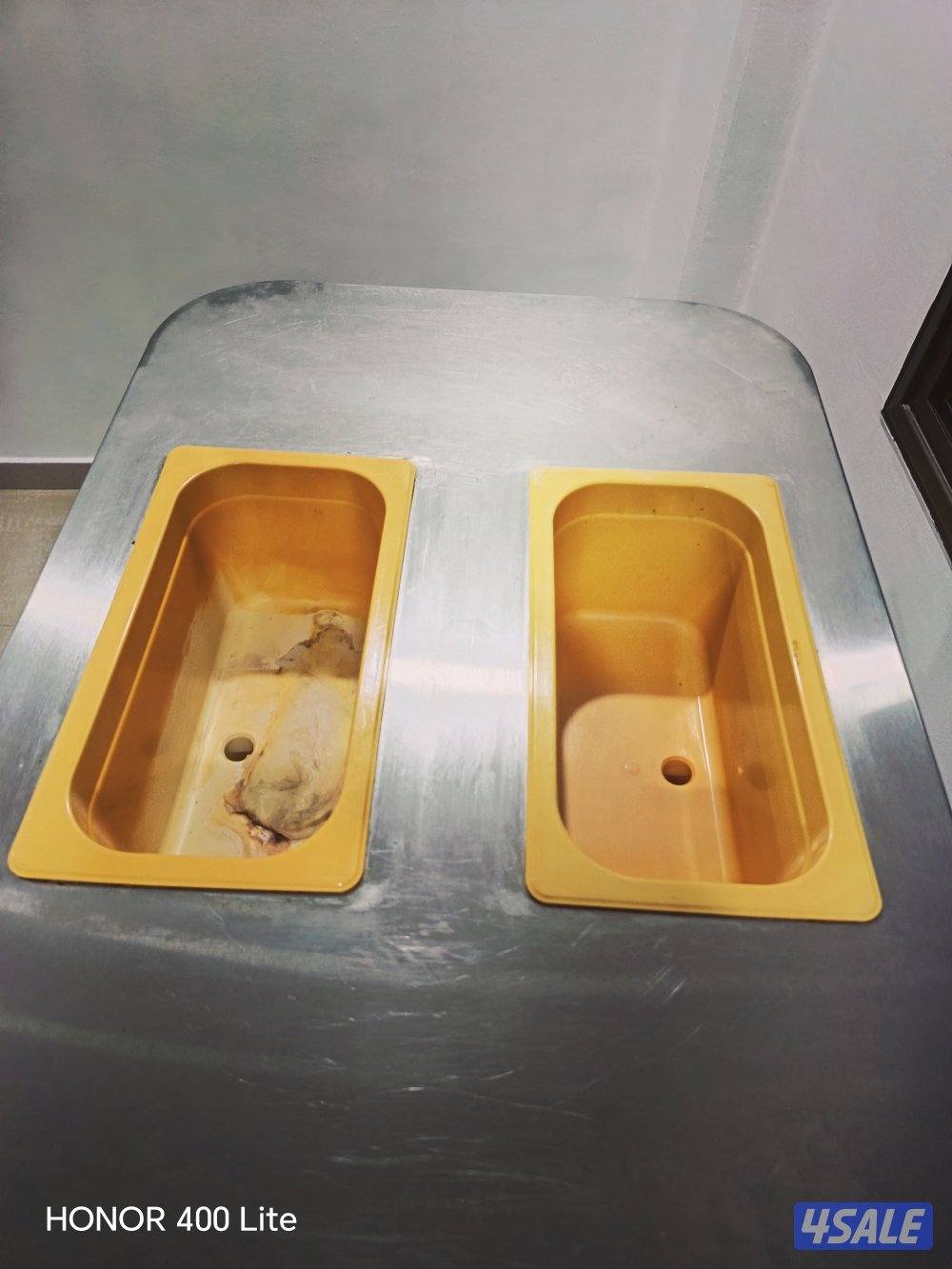 مكينه ايس كريم للبيع بحاله جيدا2