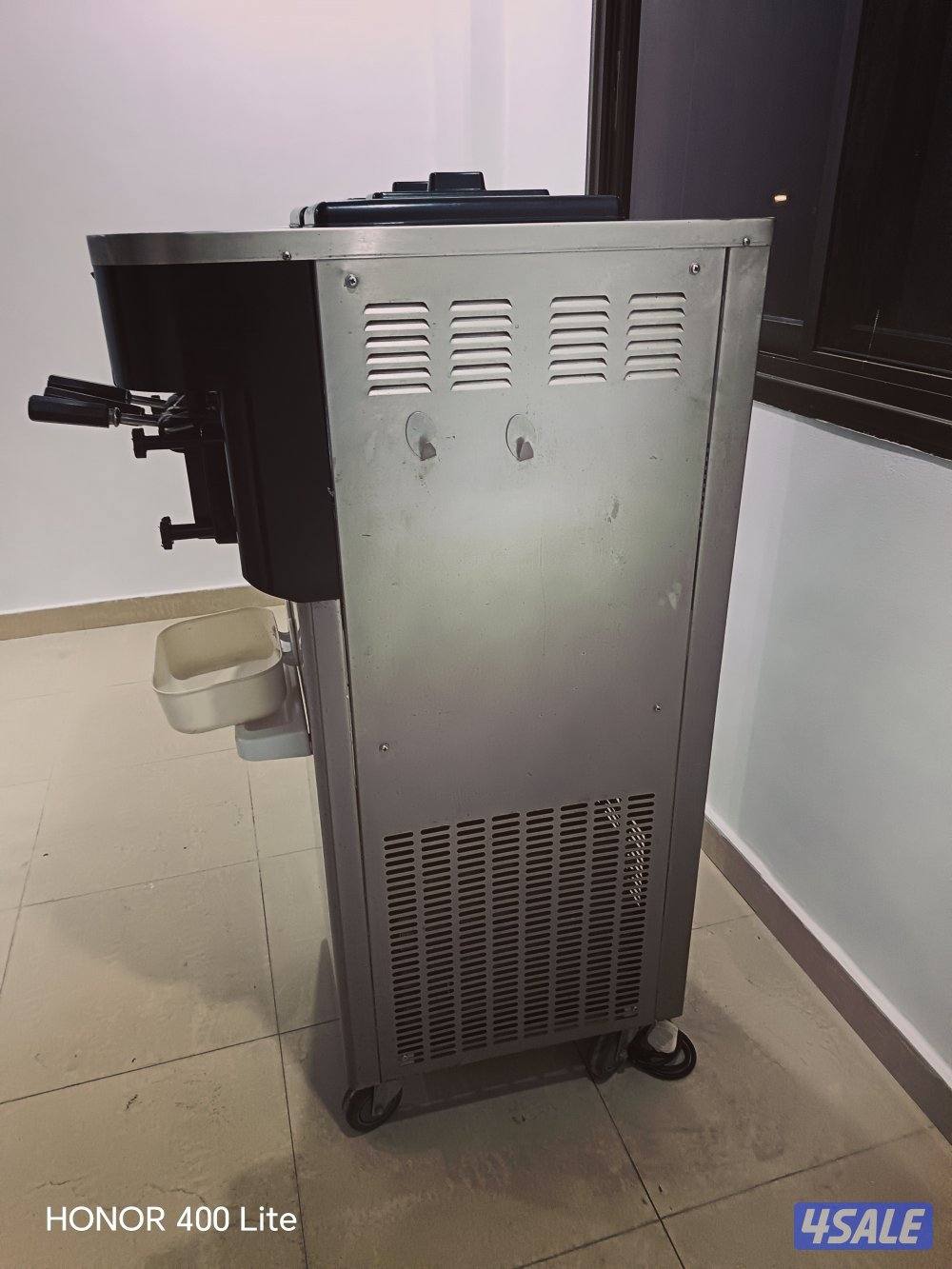 مكينه ايس كريم للبيع بحاله جيدا7