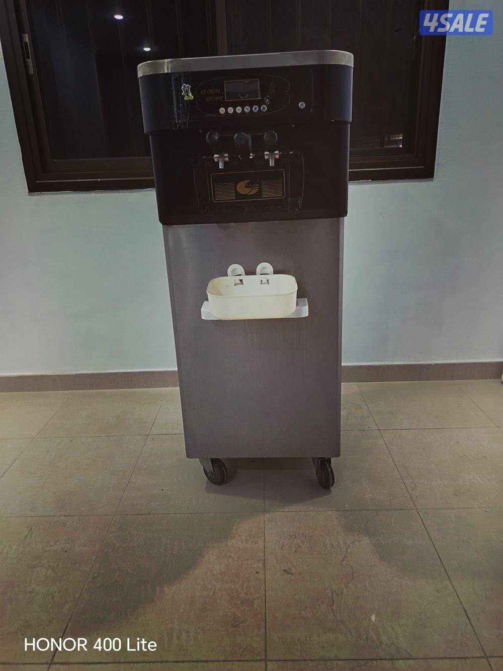 مكينه ايس كريم للبيع بحاله جيدا9