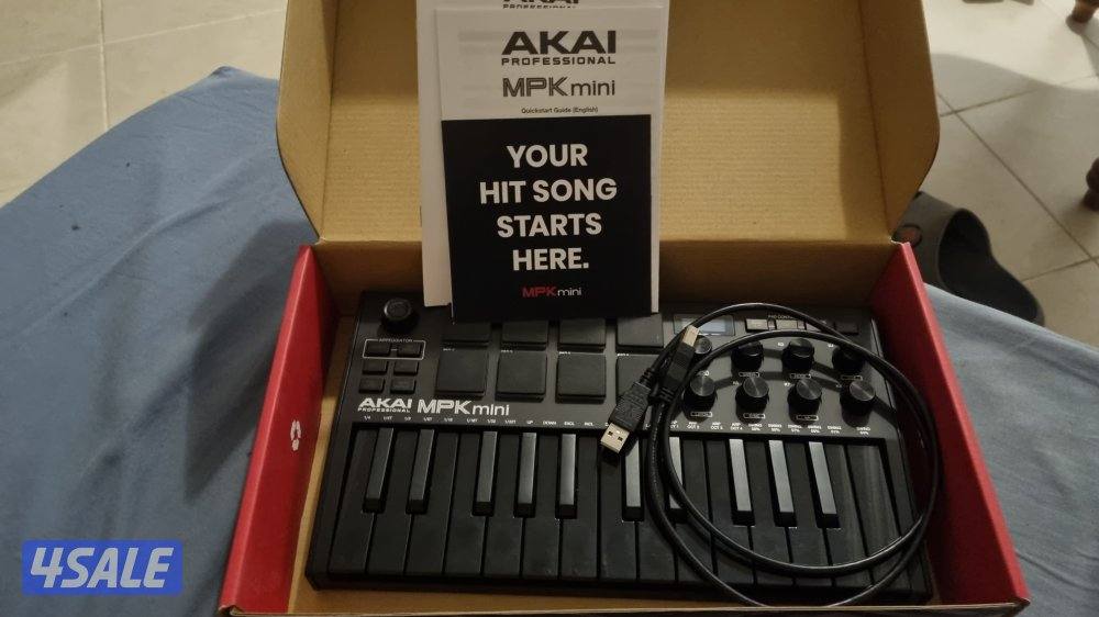 AKAI MPK Mini - Black Special Edition (barely used)2