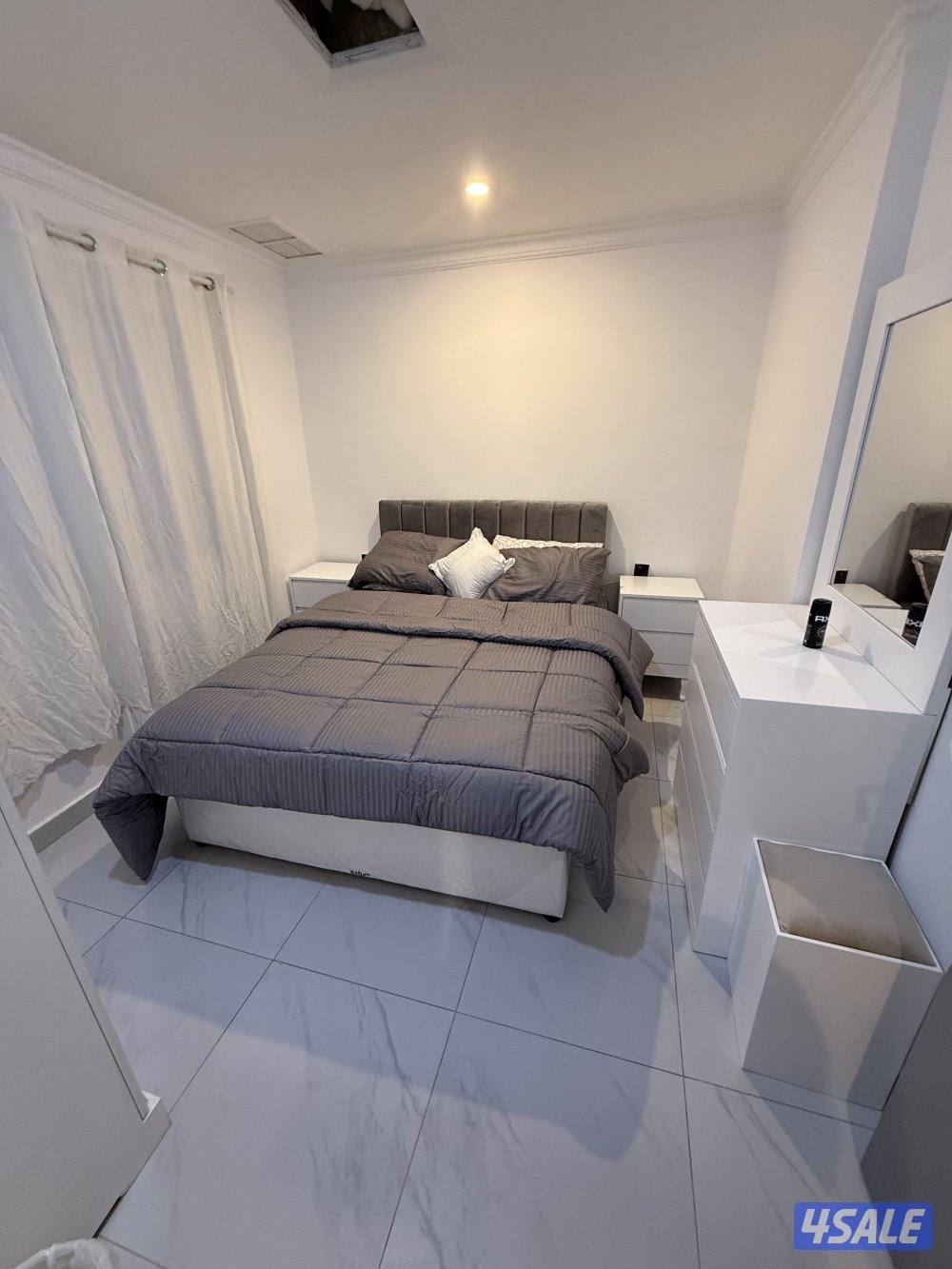 يوجد لدينا شقه خلو الايجار غرفه وصاله ومطبخ وحمام تشطيب سوبر لوكس يوج🚘5