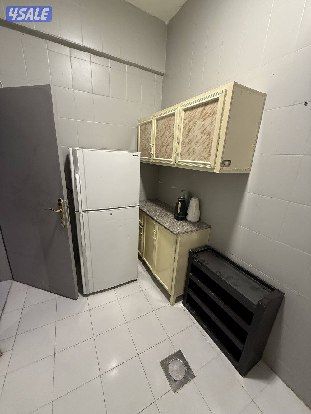 يوجد لدينا شقه خلو الايجار غرفه وصاله ومطبخ وحمام تشطيب سوبر لوكس يوج🚘6