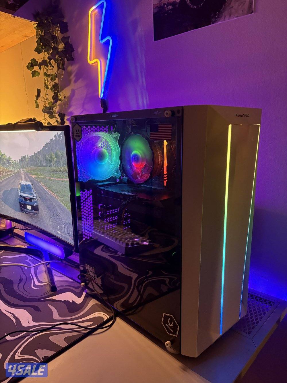 PC في قمة النظافه وبحاله ممتازه جداً1