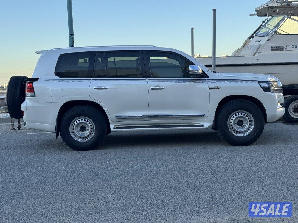 لاند كروز قير عادي2