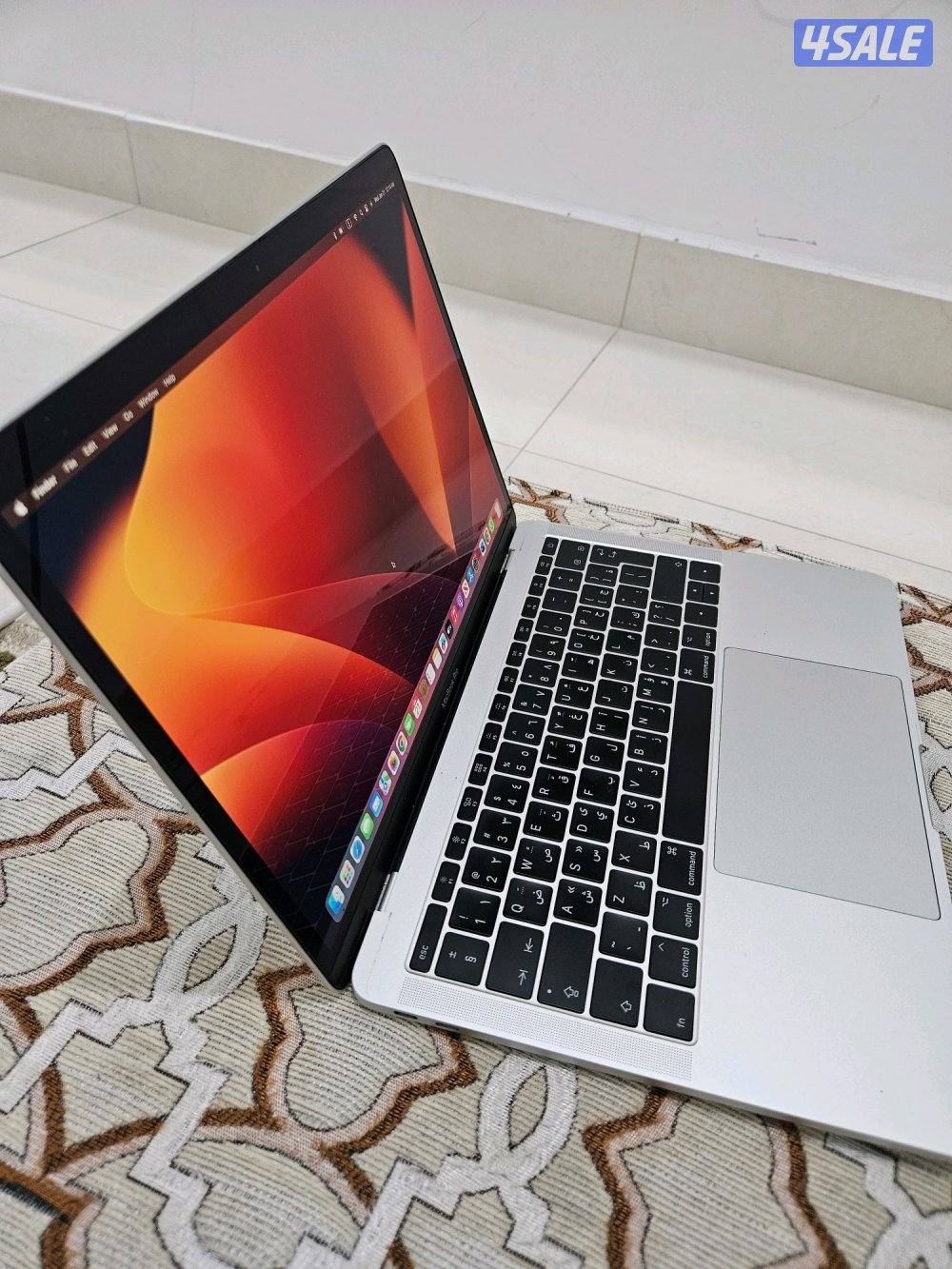 للبيعMacBook Pro (13- inch, 201714