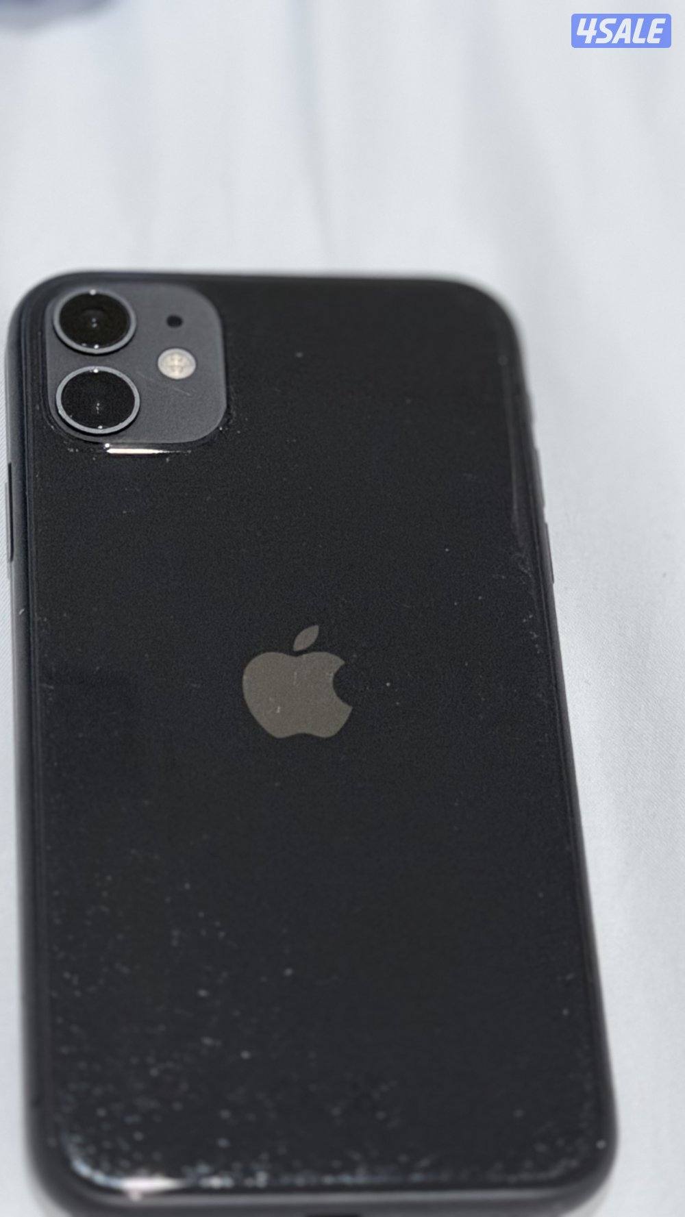 ايفون 11 للبيع بطاريه 83 128 قيقا0