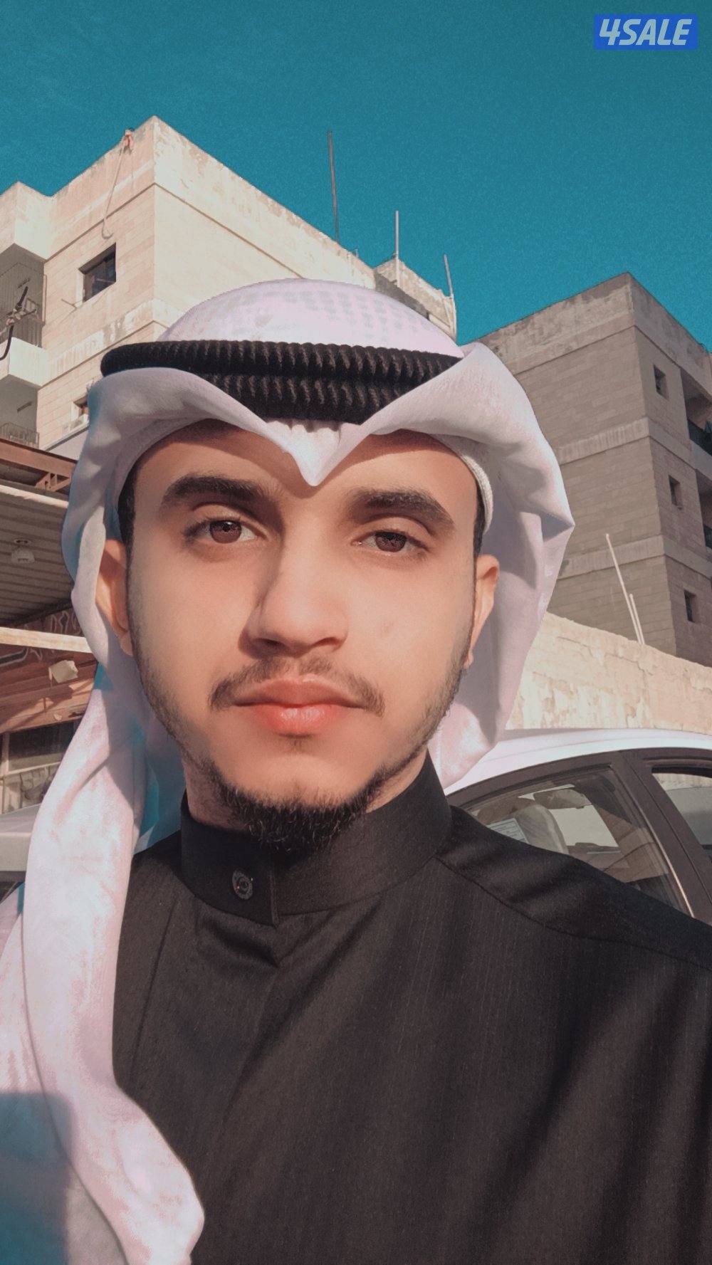 من جنوب اليمن باحث عن عمل ويمتلك رخصه قيادة🇰🇼🤍5