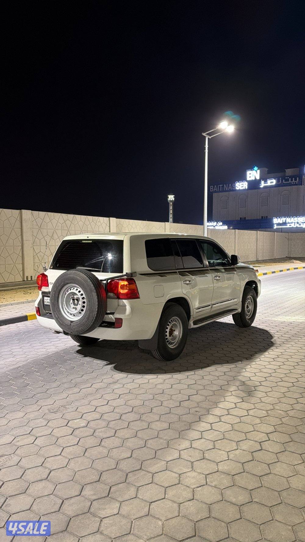 لاند كروزر ٢٠١٤2