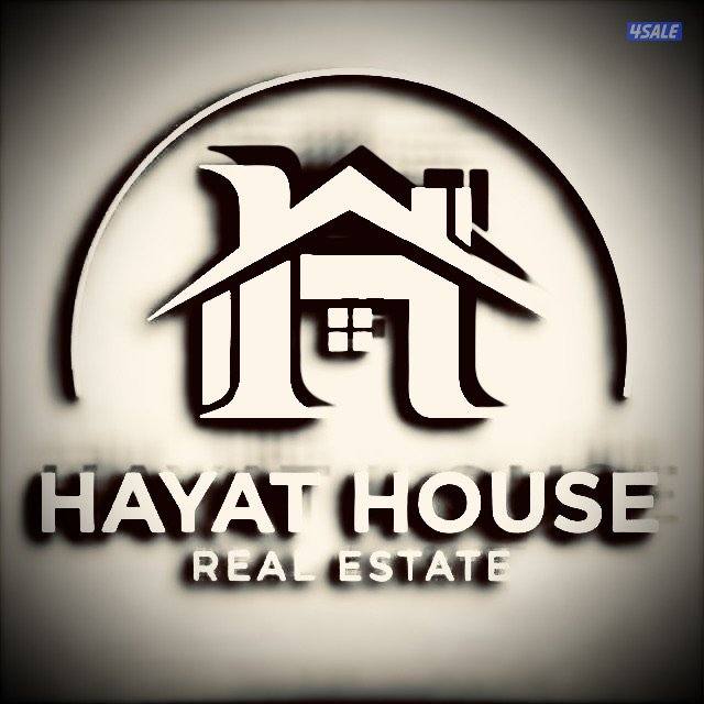 للبيع بيت بالقصر ثلاث ادوار وملحق وحوش1