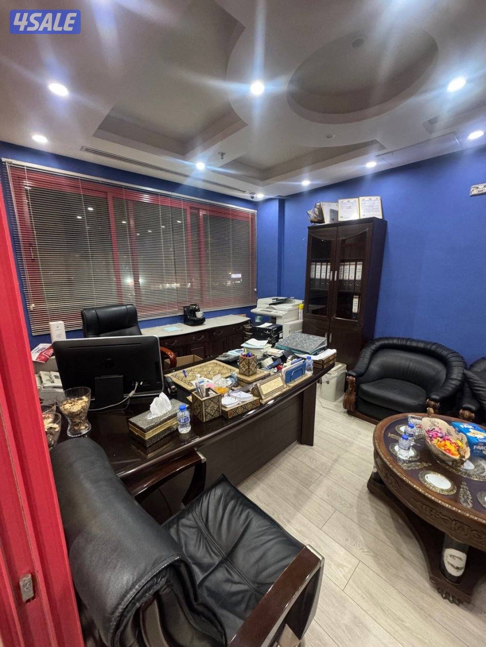 البيع مكتب مؤثث ديكور فاخر في مجمع سلمان الدبوس التجاري الدور الاول4