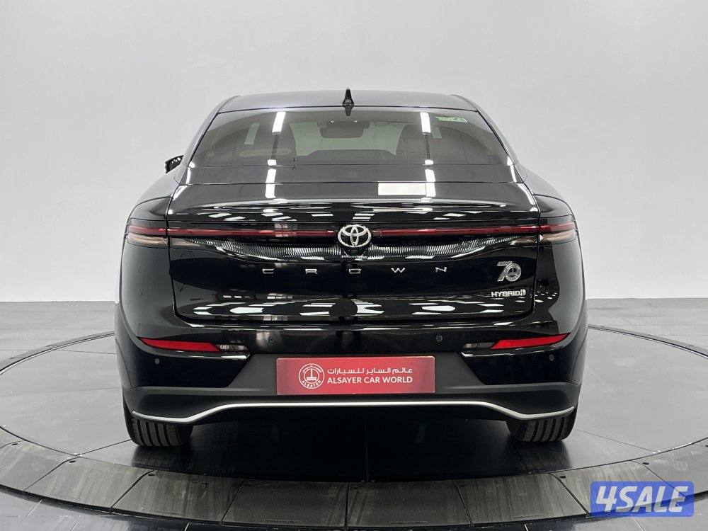 TOYOTA CROWN HYBRID8