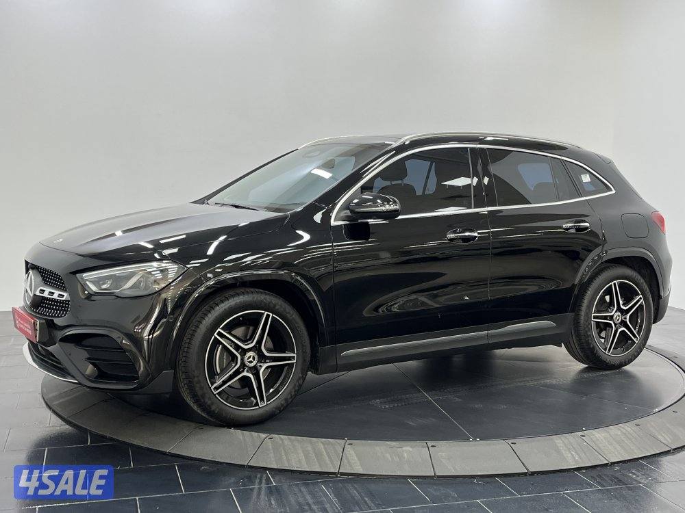 MERCEDES GLA200 Mercedes MERCEDES GLA200 20240
