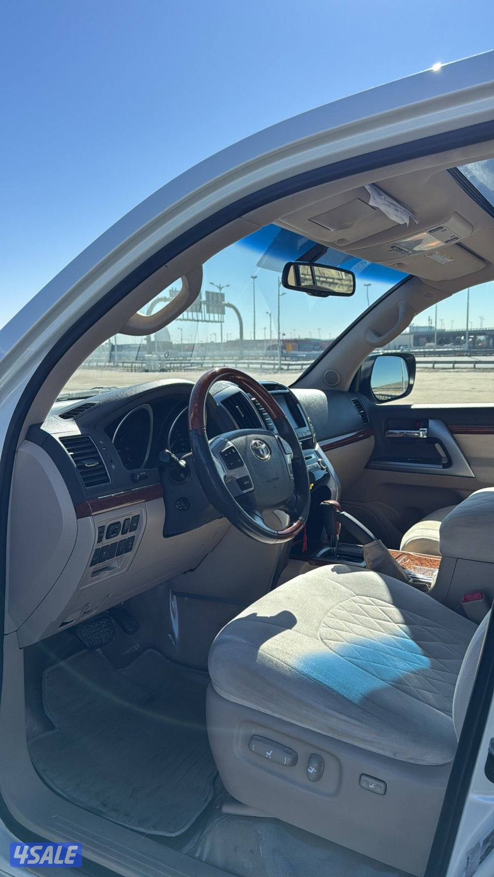 للبيع VXR وارد قطر شرط الفحص ماشي 3154