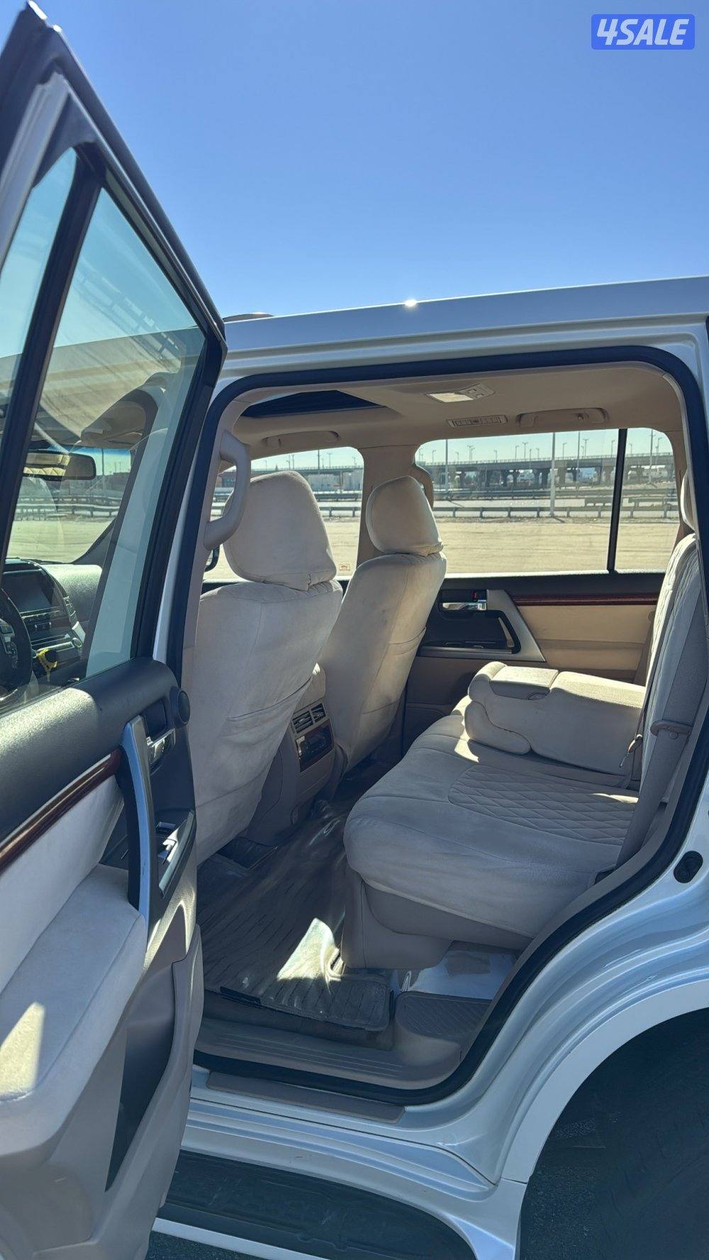 للبيع VXR وارد قطر شرط الفحص ماشي 3155