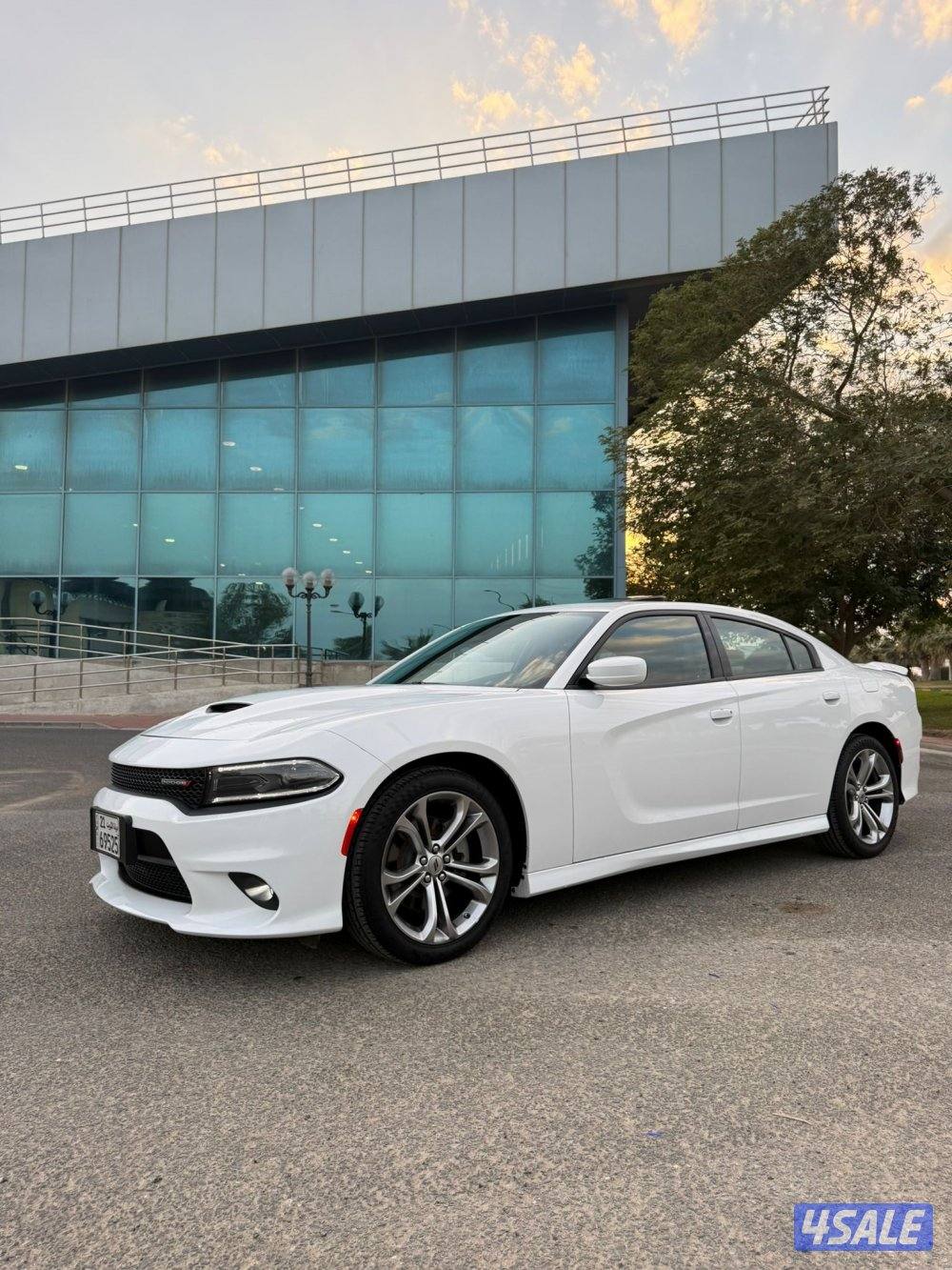 شارجر GT موديل 2022 بحاله الوكالة 6 سلندر اعلى درجه عداد 60 الف فقط1