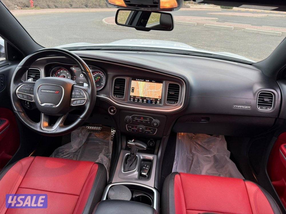 شارجر GT موديل 2022 بحاله الوكالة 6 سلندر اعلى درجه عداد 60 الف فقط11