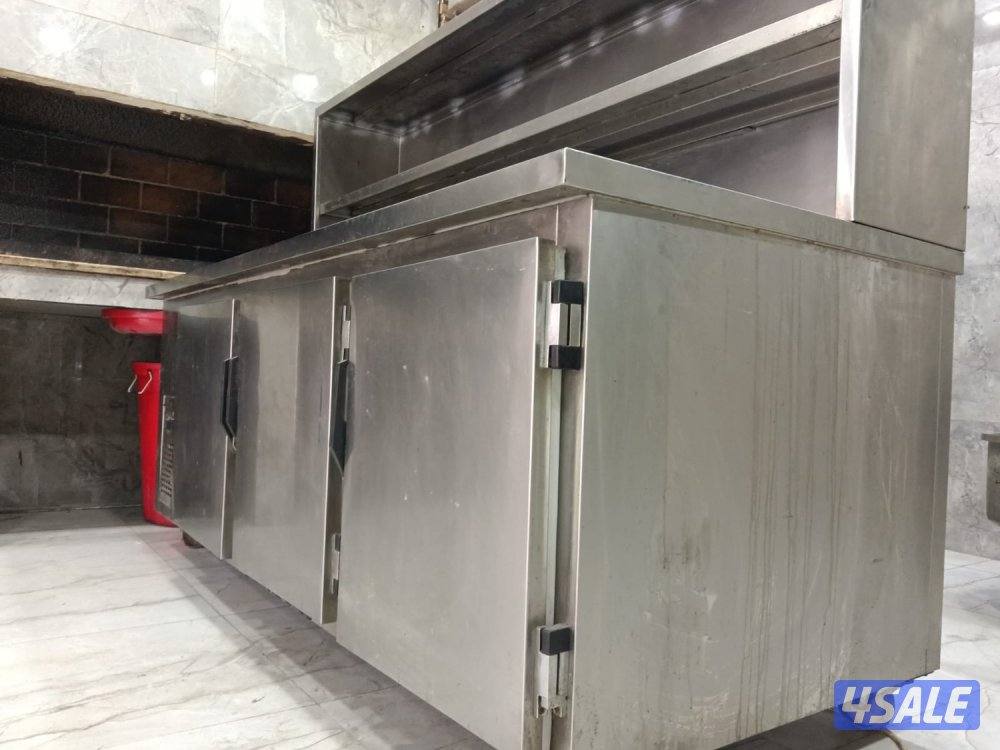 للبيع اغراض مطعم مشويات وفطاير وشورما نظيفه4