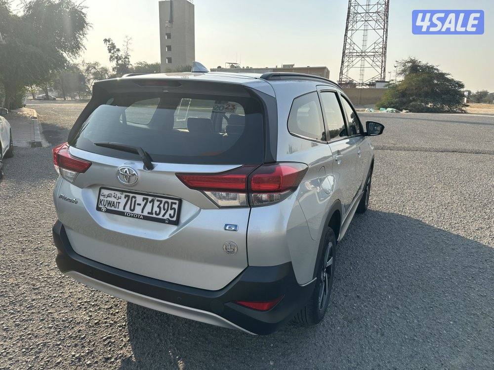 للبيع رشا موديل 2023 ماشي 43الف شرط شرط الفحص صبغ الوكاله0