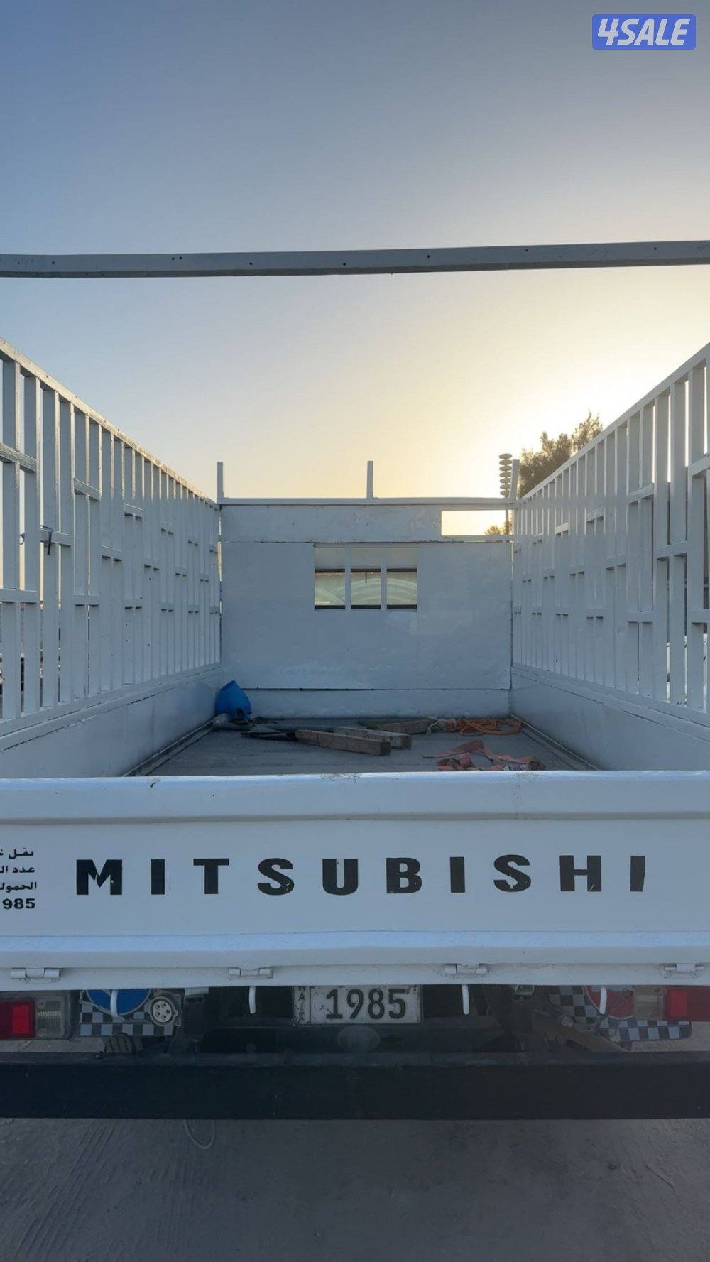 للبيع هاف لوري 20011