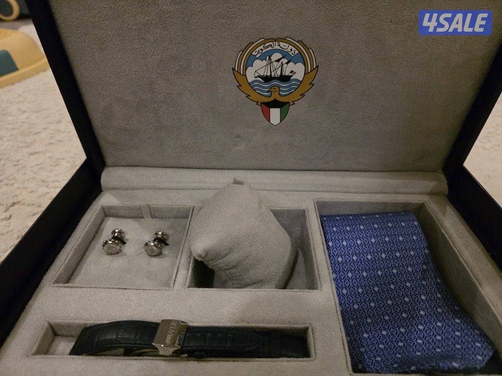 للبيع ساعة اصدار ديوان الاميري مع كامل مرفقاتها فان دير باودي2