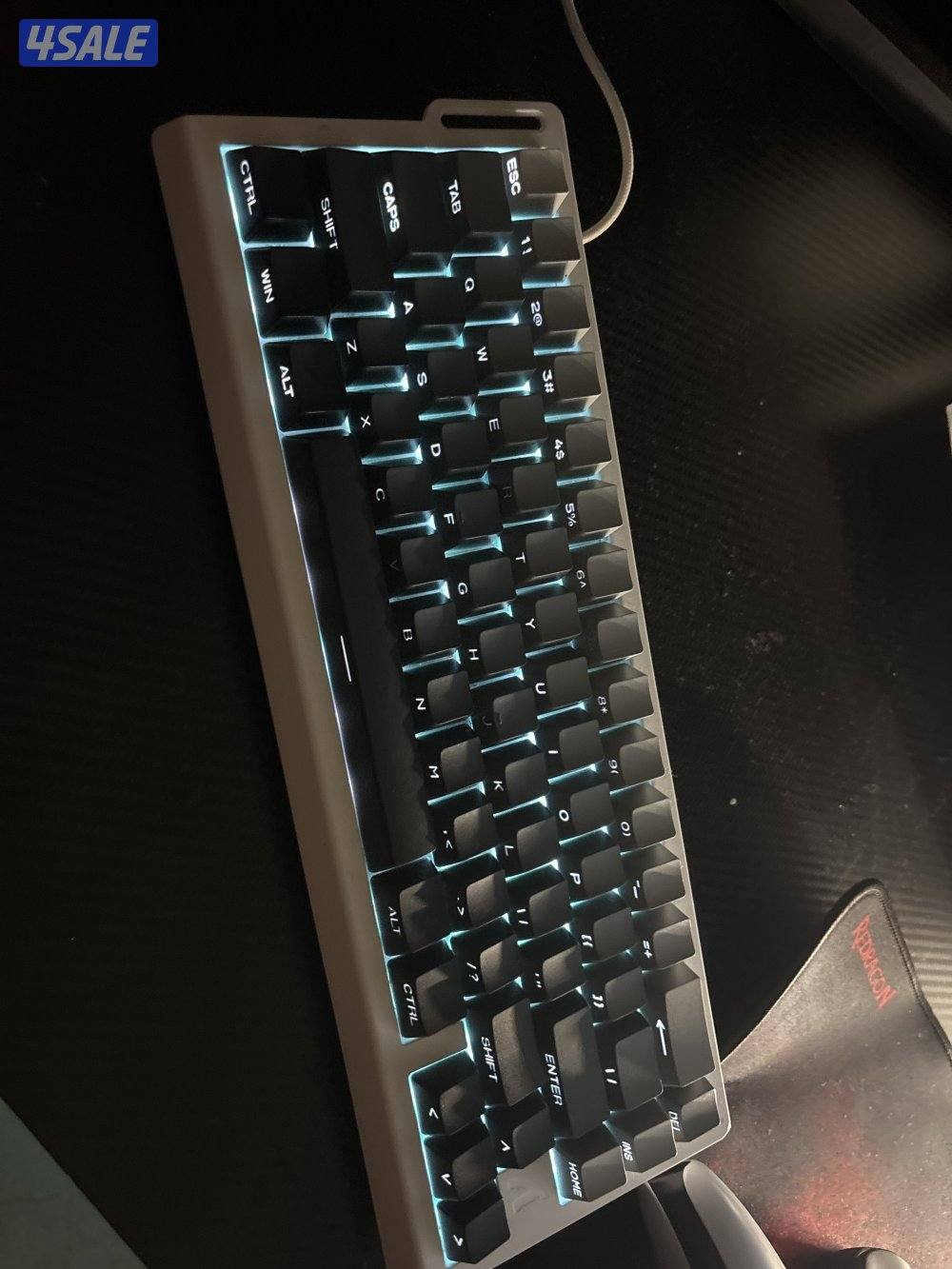 بيسي rtx 3060 ti معى الطاوله او الكرسي او الماوس والكيبورد0