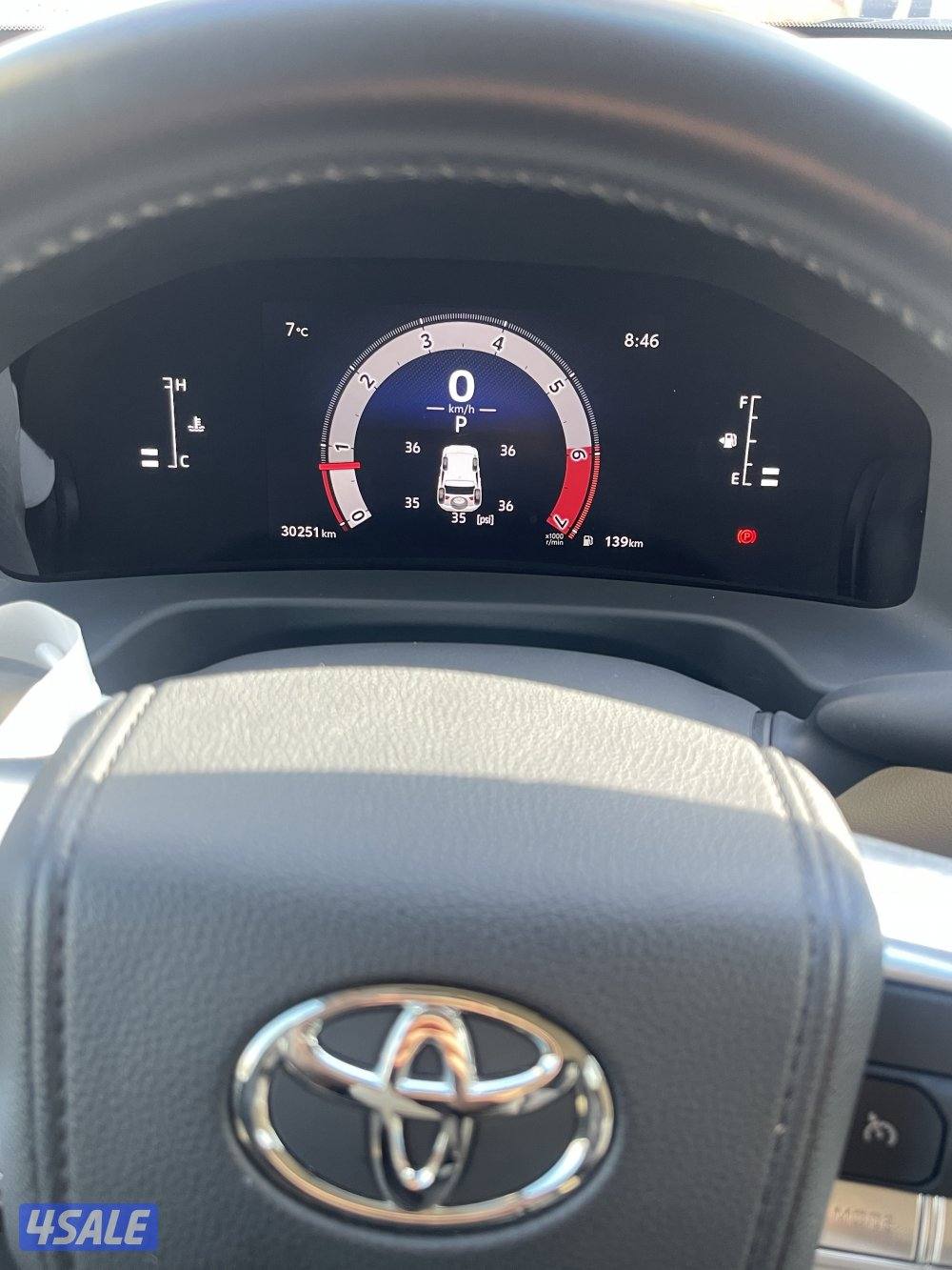 لاندكروز ستاندر 2025 مكينة 6 سلندر بدون تيربو(تنفس طبيعي) السعر 17.9007