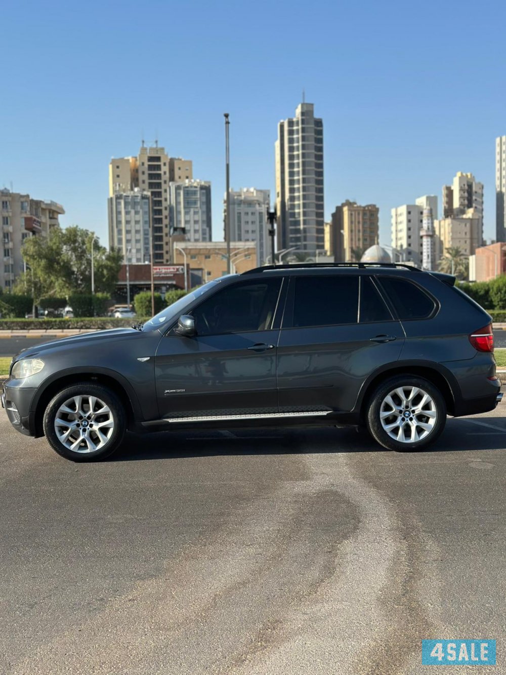للبيع BMW موديل 2011 X53