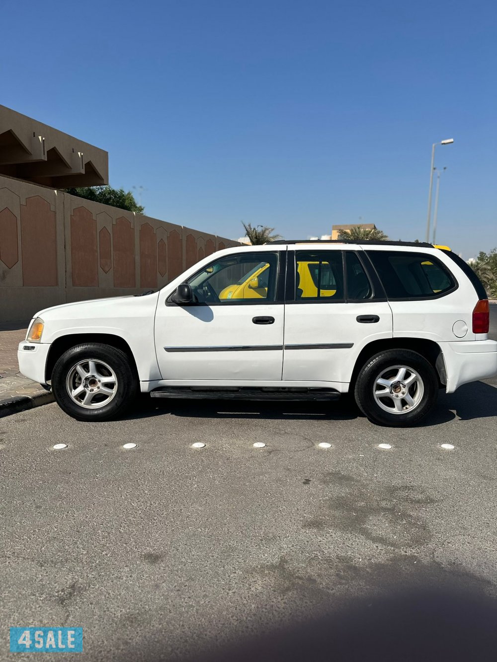 للبيع إنفوي موديل ٢٠٠٦ بحاله جيده ماشي ٣٧٤ الف السعر ٦٥٠ للتواصل  977776373