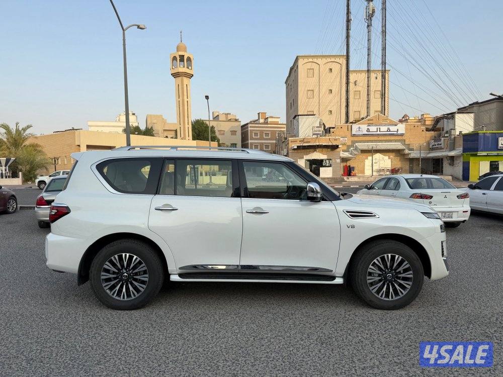 باترول 2021 صبغ الوكالة LE Titanium V8 4001