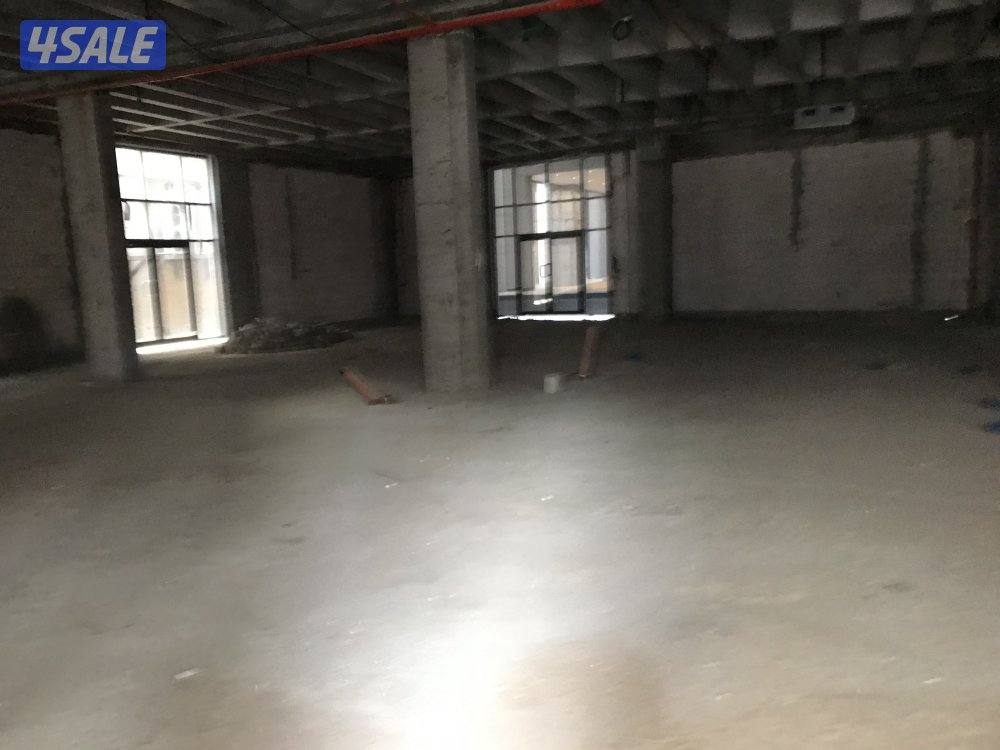 محل (مطعم) للايجار مع بلكونة0