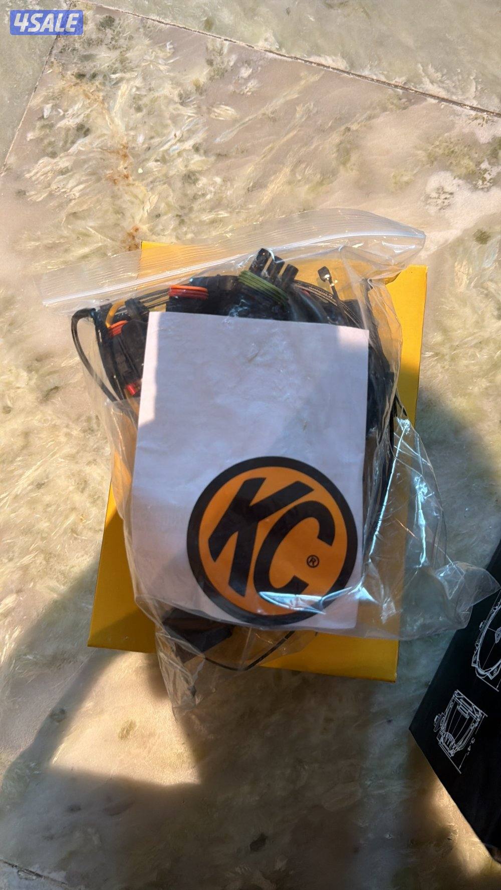 KC Gravity Titan 6” LED PAIR PACK SYSTEM جديد مع كل  أغراضه غير مستعمل2