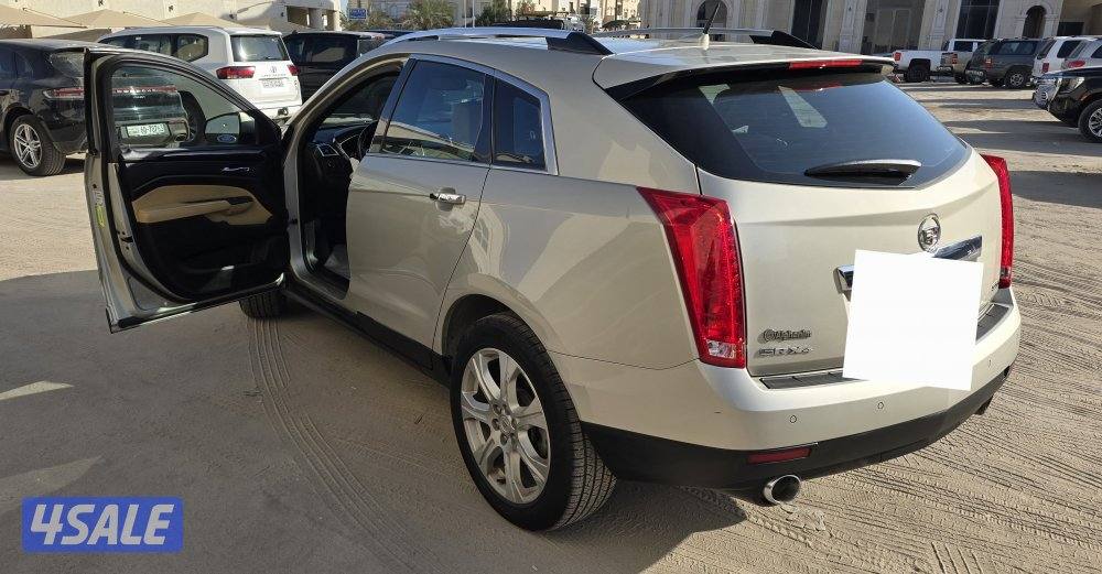 كاديلاك srx بريميوم اعلي فئه بحاله فوق الممتازه5