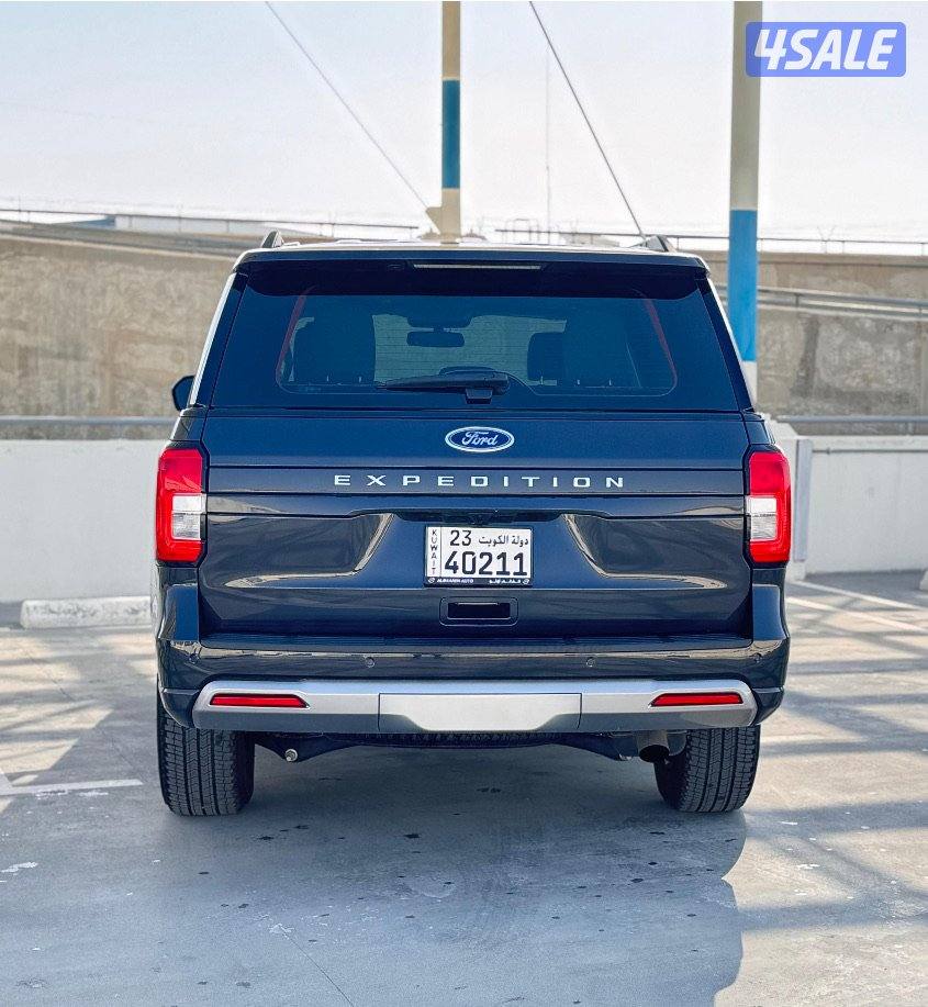للبيع فورد اكسبديشن XLT موديل 2024 الغانم عداد 7 الاف كم صبغ الوكالة6