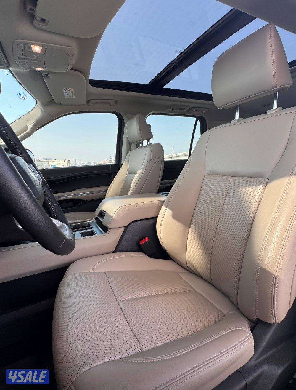 للبيع فورد اكسبديشن XLT موديل 2024 الغانم عداد 7 الاف كم صبغ الوكالة8