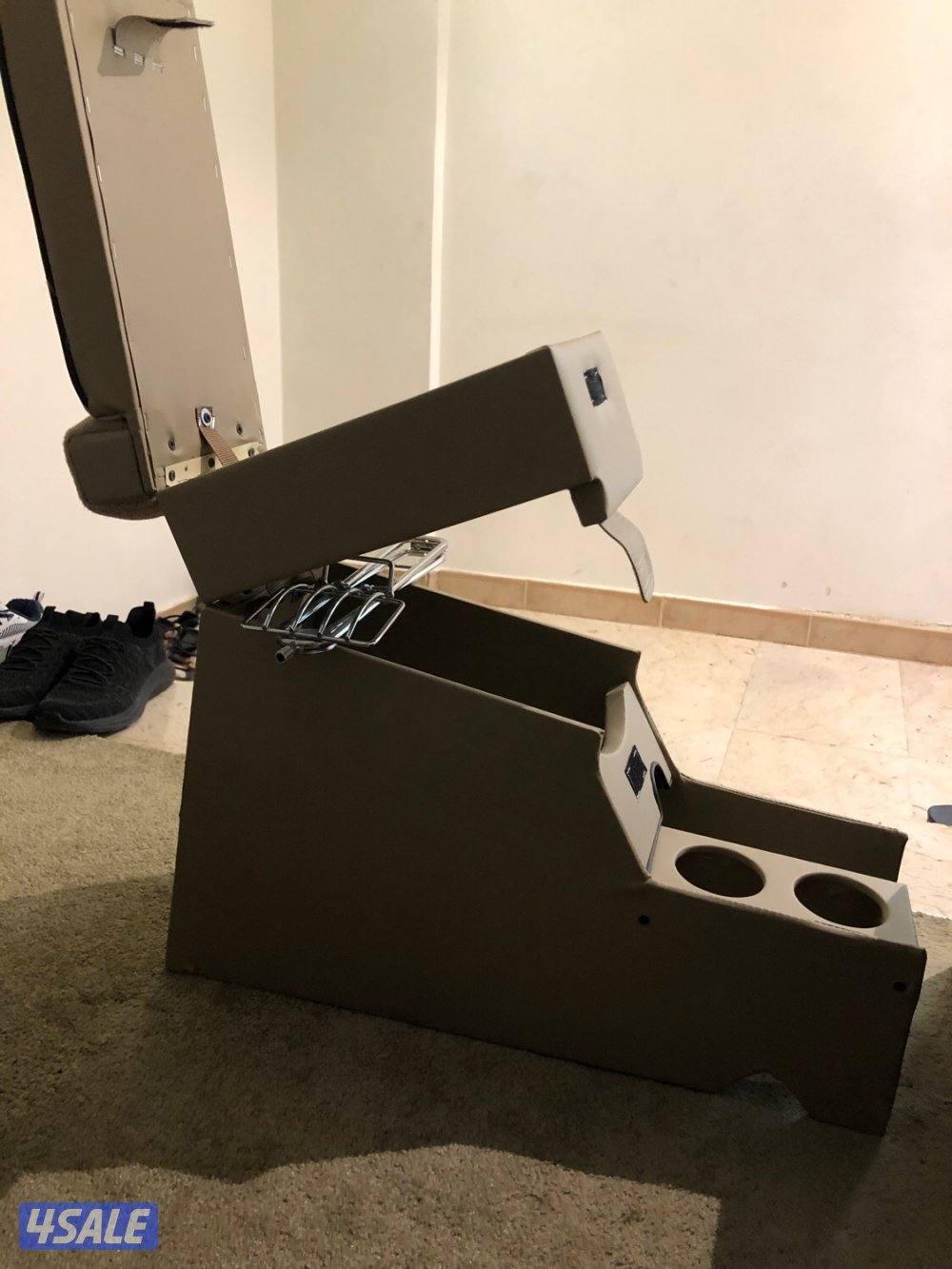 للبيع تكايات سياره8