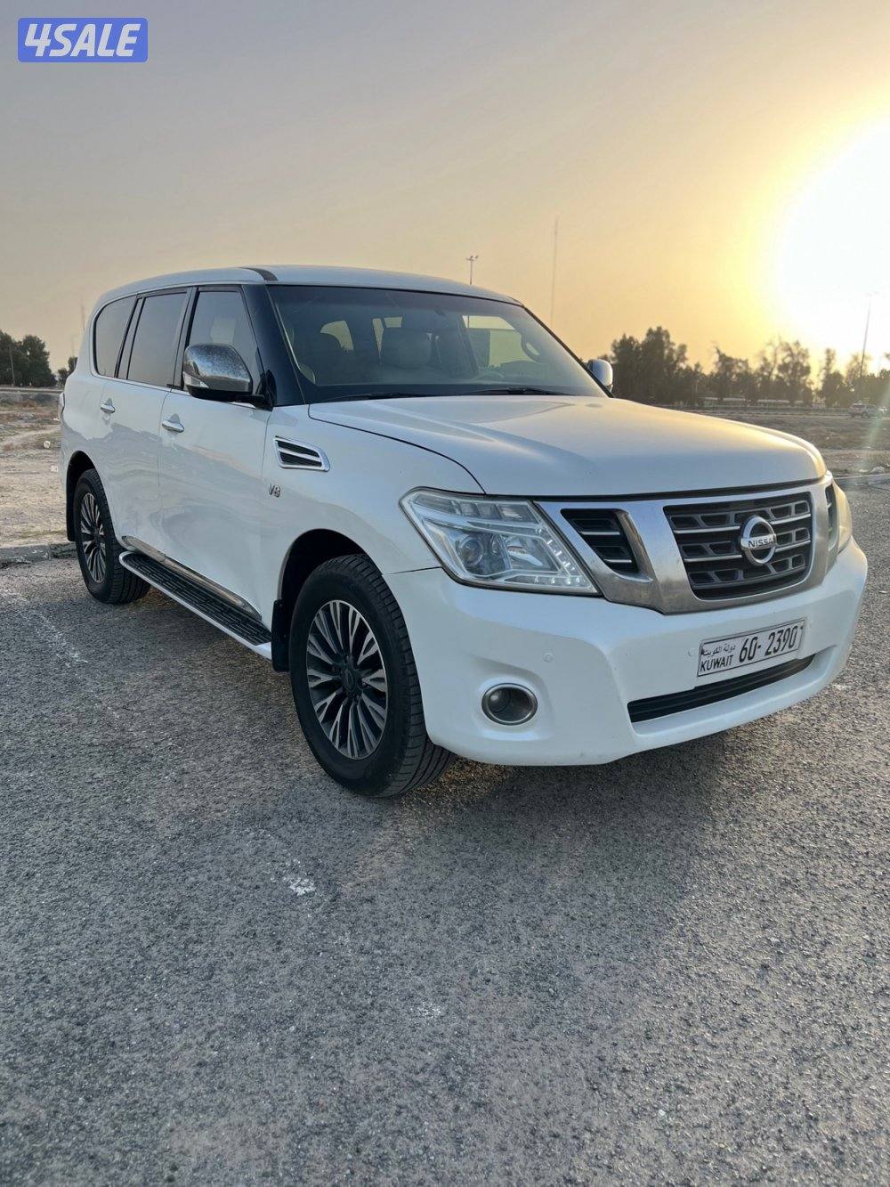 للبيع باترول 2013 عداد 300 مكينه 320 شرط الفحص قير مكينه شاصي2