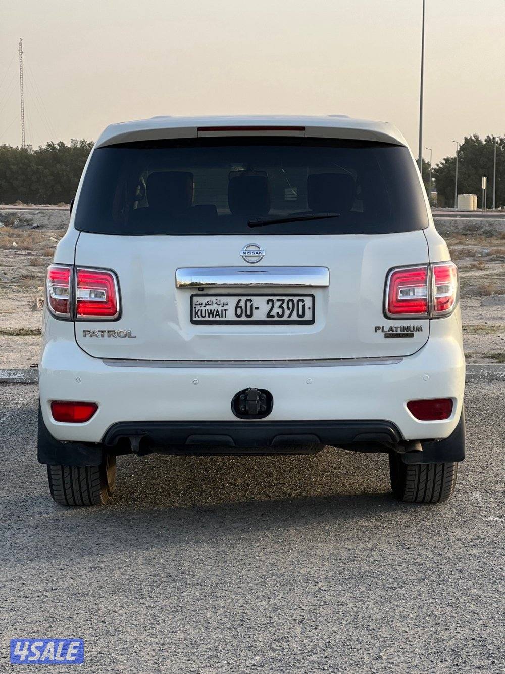 للبيع باترول 2013 عداد 300 مكينه 320 شرط الفحص قير مكينه شاصي5