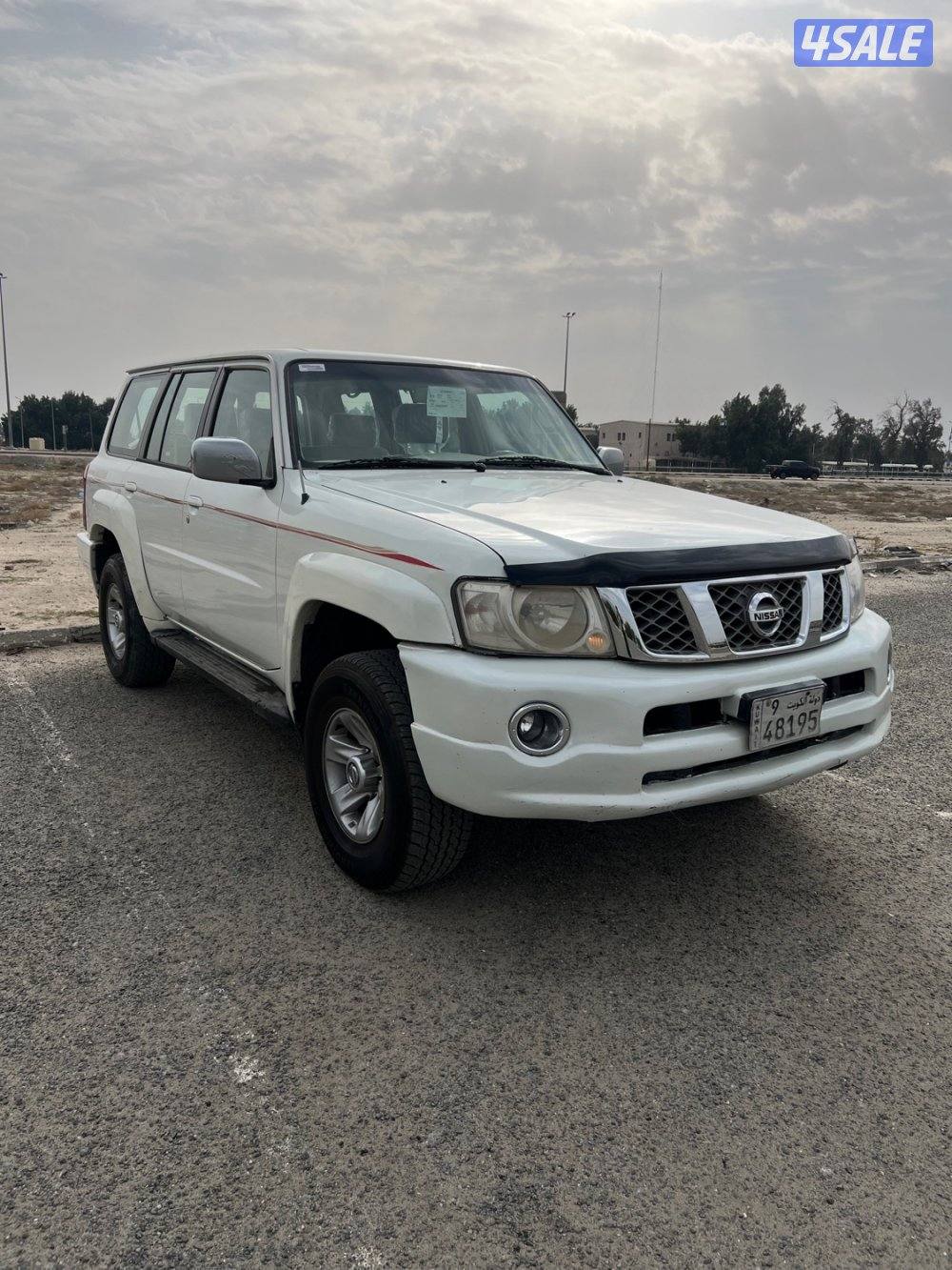 للبيع نيسان فتك 2006 القير تماتيك شرط الفحص قير مكينة شاصي لايوثر2